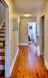 Hallway_1319.jpg